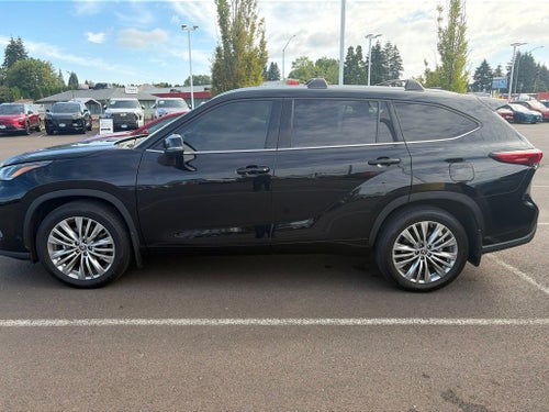 2023 Toyota Highlander Platinum