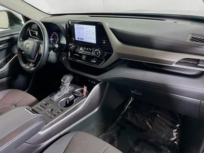 2024 Toyota Highlander LE