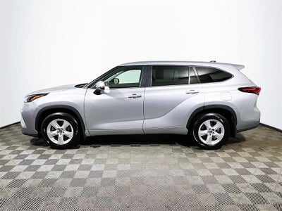 2024 Toyota Highlander LE