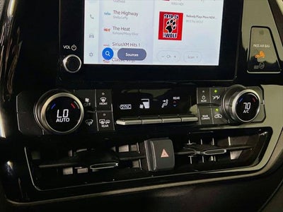 2025 Toyota Highlander LE