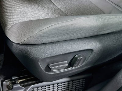 2023 Toyota Sienna LE 8 Passenger