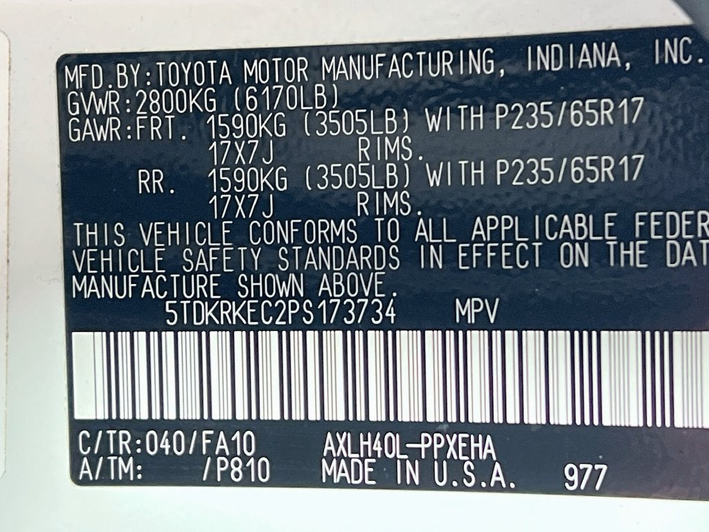 2023 Toyota Sienna LE 8 Passenger