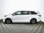 2023 Toyota Sienna LE 8 Passenger