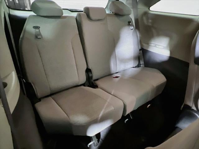 2023 Toyota Sienna LE 8 Passenger