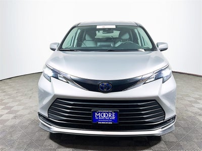 2024 Toyota Sienna LE 8 Passenger