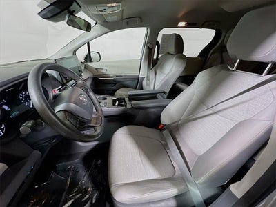 2024 Toyota Sienna LE 8 Passenger