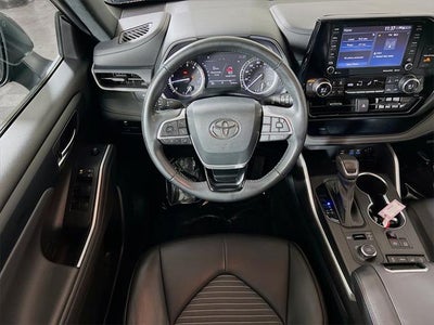 2022 Toyota Highlander XSE