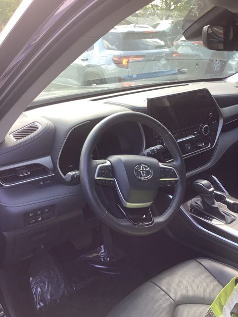 2025 Toyota Highlander Hybrid Limited