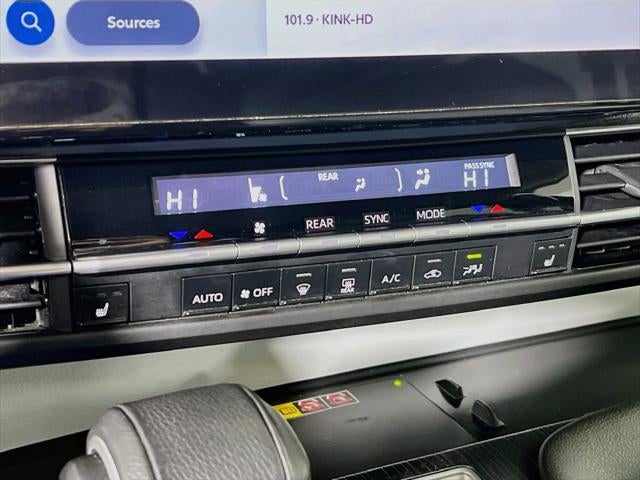2025 Toyota Sienna XLE 8 Passenger
