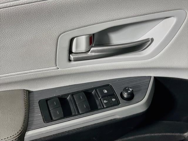 2025 Toyota Sienna XLE 8 Passenger