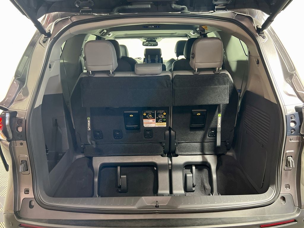 2024 Toyota Sienna XLE 8 Passenger