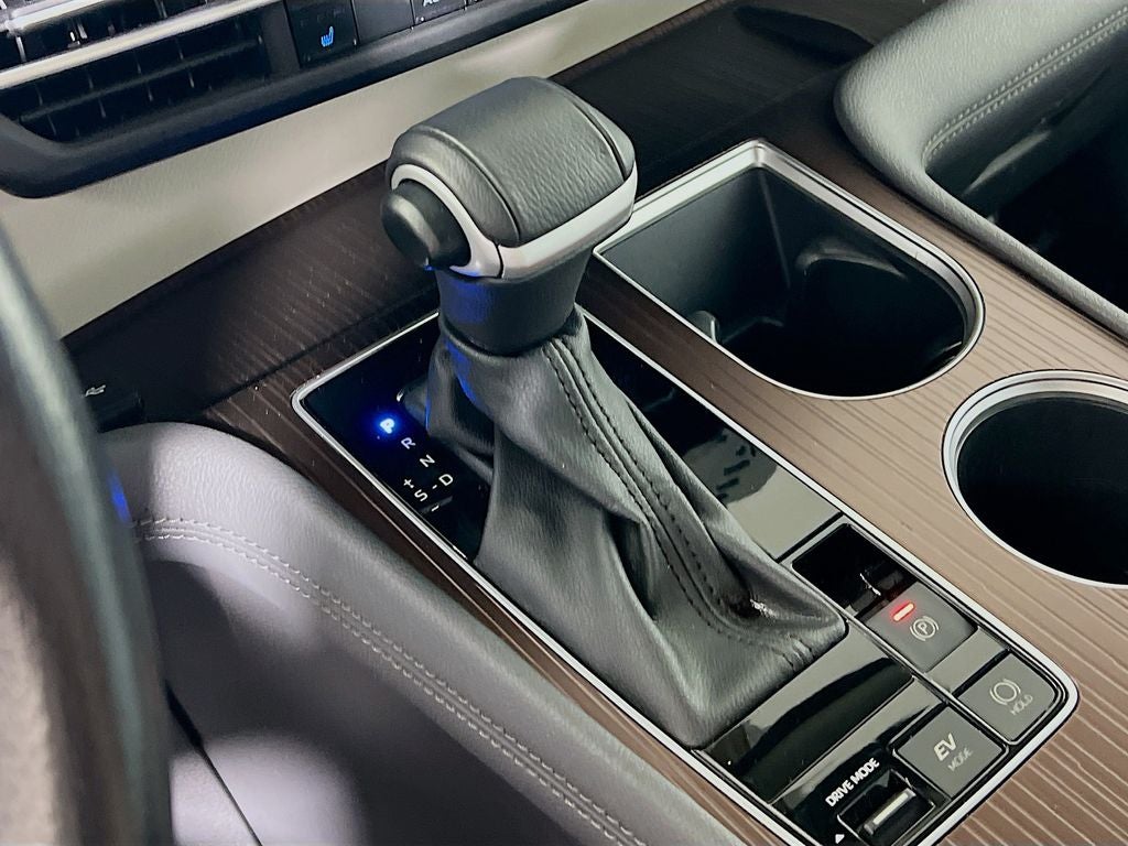 2024 Toyota Sienna XLE 8 Passenger