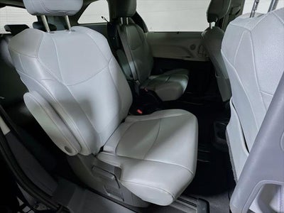 2024 Toyota Sienna XLE 8 Passenger
