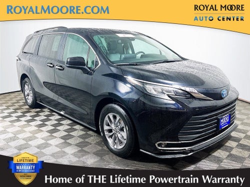 2024 Toyota Sienna XLE 8 Passenger