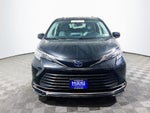 2024 Toyota Sienna XLE 8 Passenger
