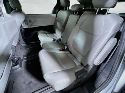 2025 Toyota Sienna XLE 8 Passenger