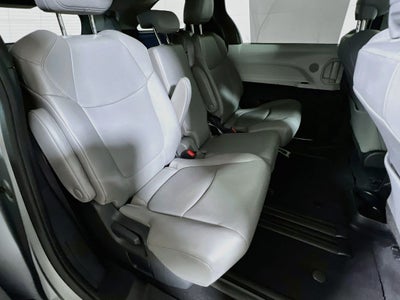 2025 Toyota Sienna XLE 8 Passenger
