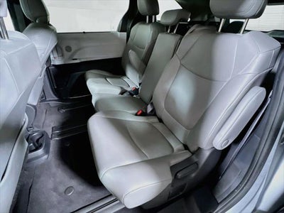 2025 Toyota Sienna XLE 8 Passenger