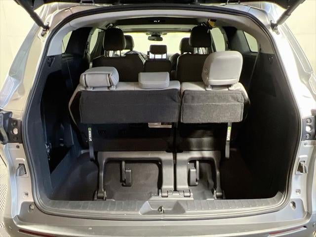 2025 Toyota Sienna XLE 8 Passenger
