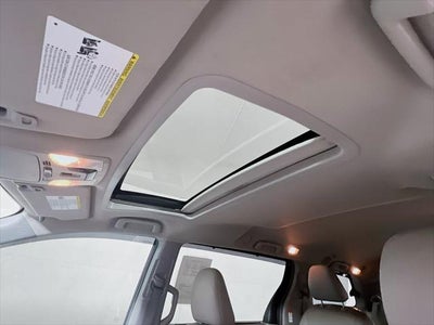 2018 Toyota Sienna XLE 8 Passenger