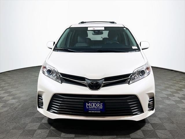 2018 Toyota Sienna XLE 8 Passenger