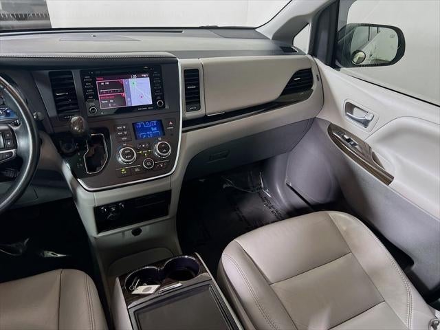 2018 Toyota Sienna XLE 8 Passenger
