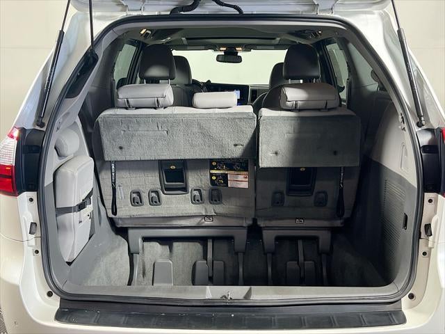 2018 Toyota Sienna XLE 8 Passenger