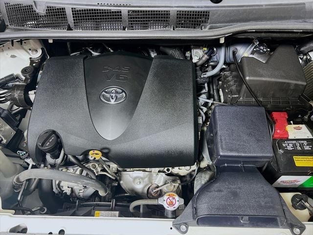 2018 Toyota Sienna XLE 8 Passenger