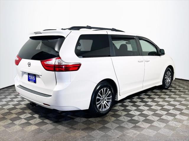 2018 Toyota Sienna XLE 8 Passenger