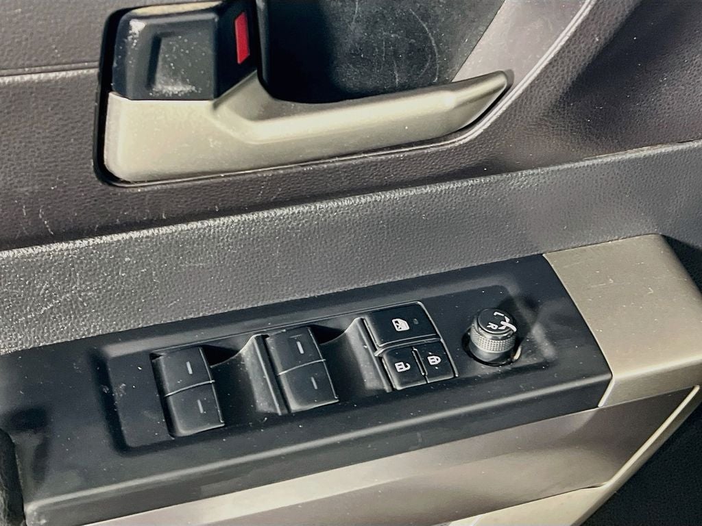 2022 Toyota Tundra SR5
