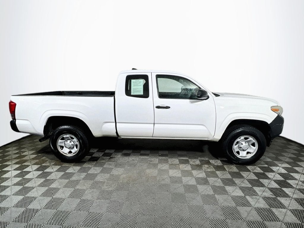 2017 Toyota Tacoma SR