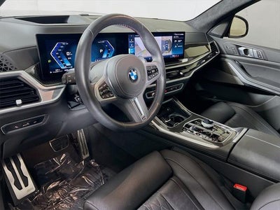 2024 BMW X7 M60i
