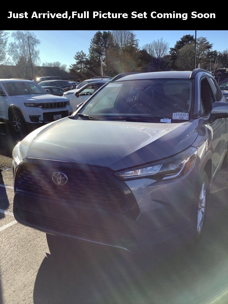 2024 Toyota Corolla Cross LE