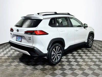 2024 Toyota Corolla Cross XLE