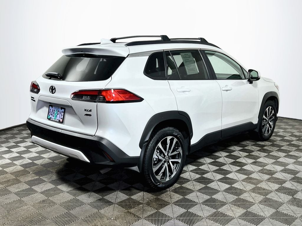 2024 Toyota Corolla Cross XLE