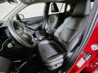 2024 Toyota Corolla Cross XLE