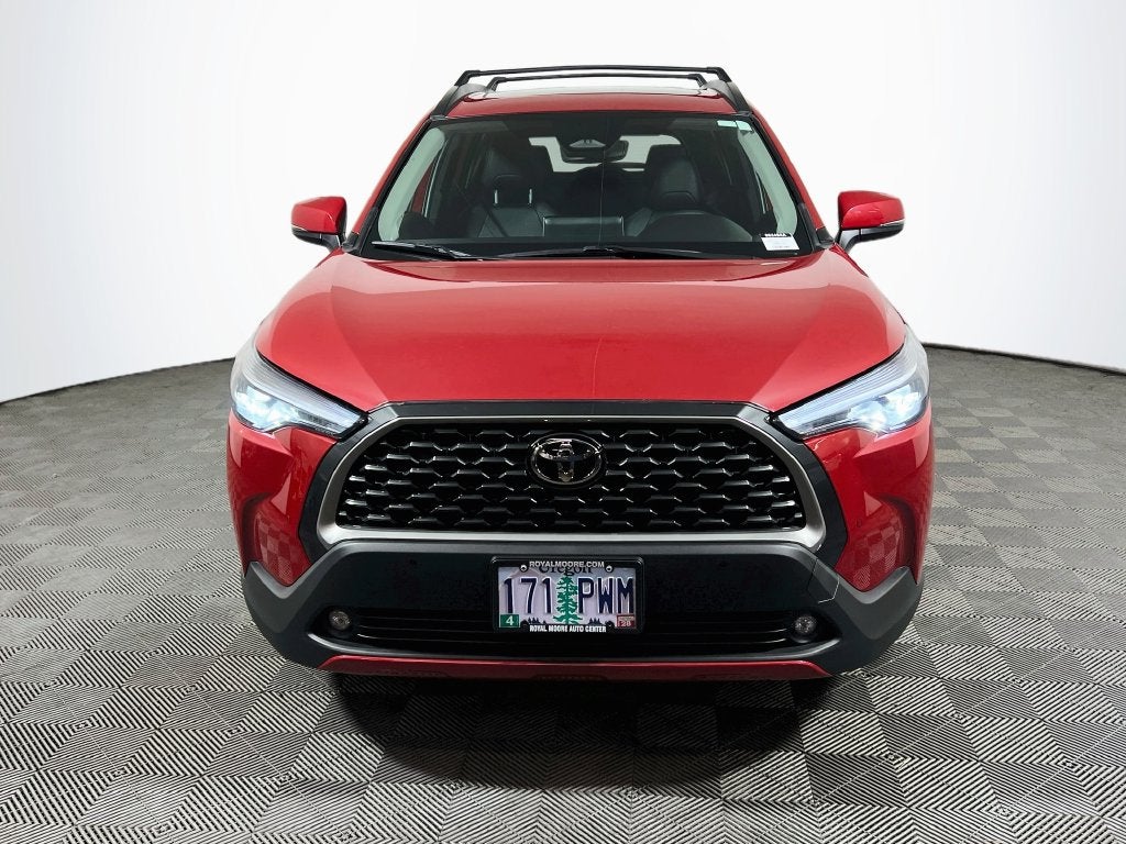 2024 Toyota Corolla Cross XLE