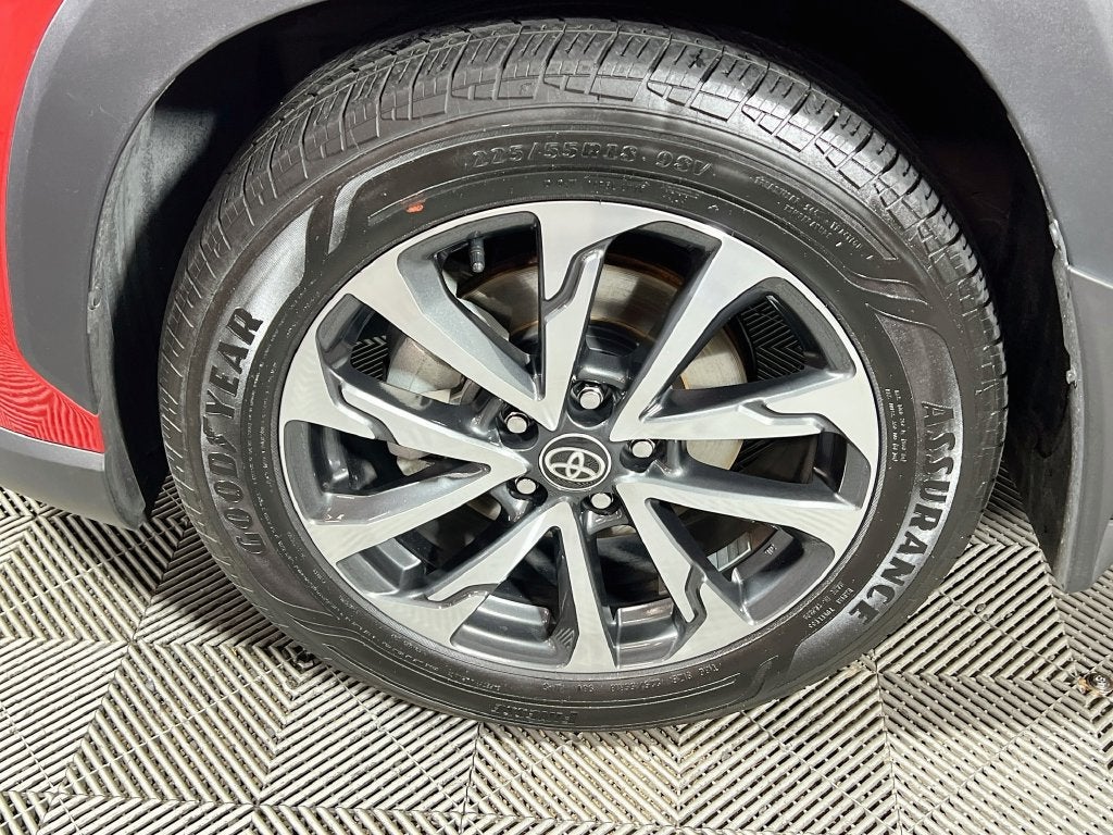 2024 Toyota Corolla Cross XLE
