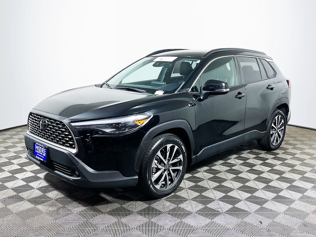 2022 Toyota Corolla Cross XLE