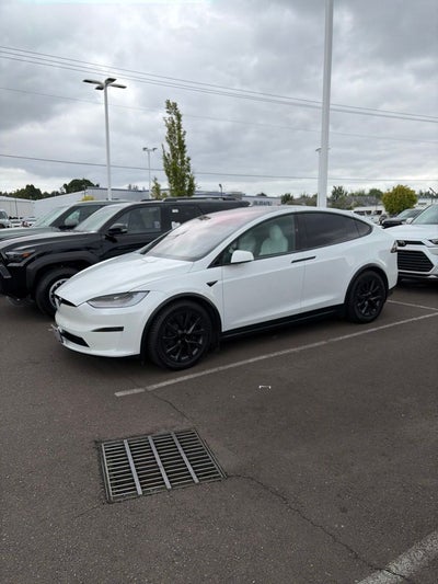 2023 Tesla Model X Base