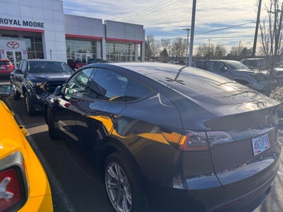 2024 Tesla Model Y Long Range