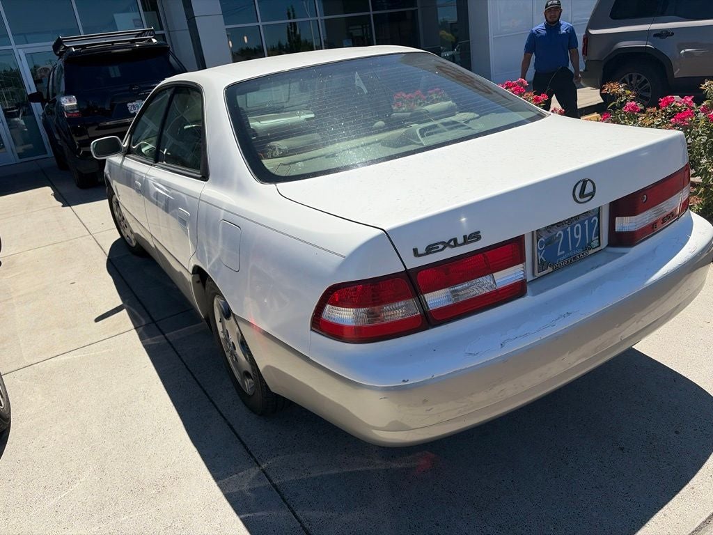 2001 Lexus ES 300