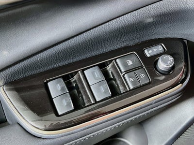 2025 Toyota Crown Signia Limited
