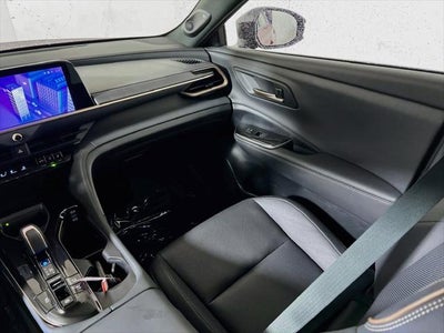 2025 Toyota Crown Signia Limited
