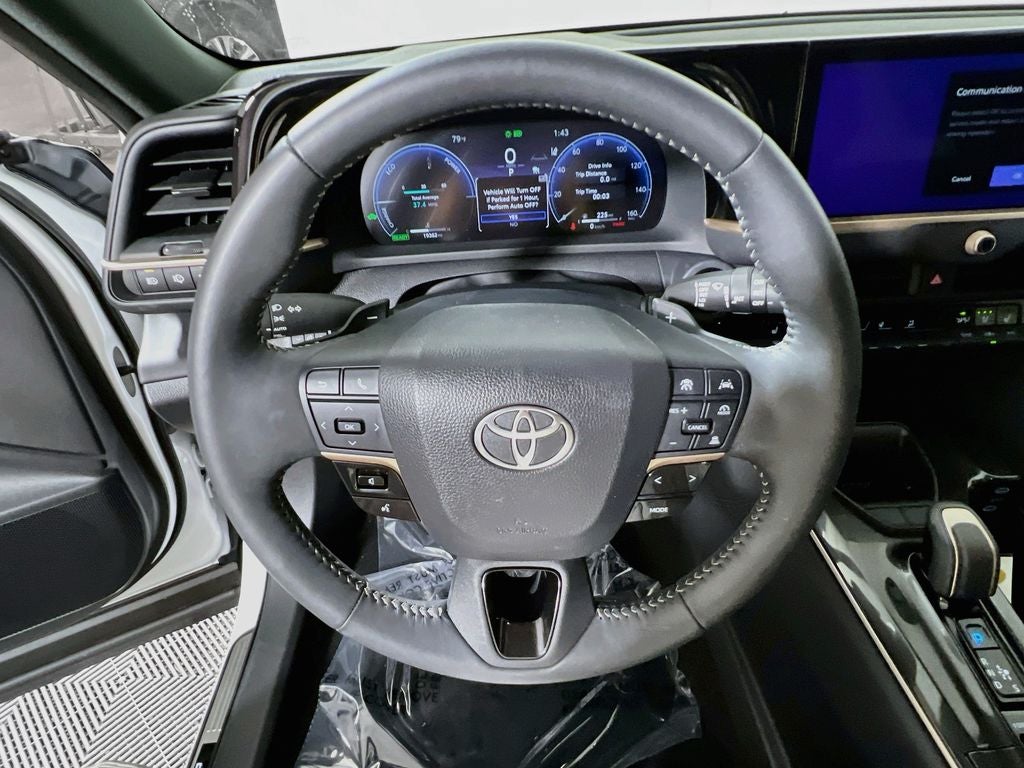 2025 Toyota Crown Signia XLE