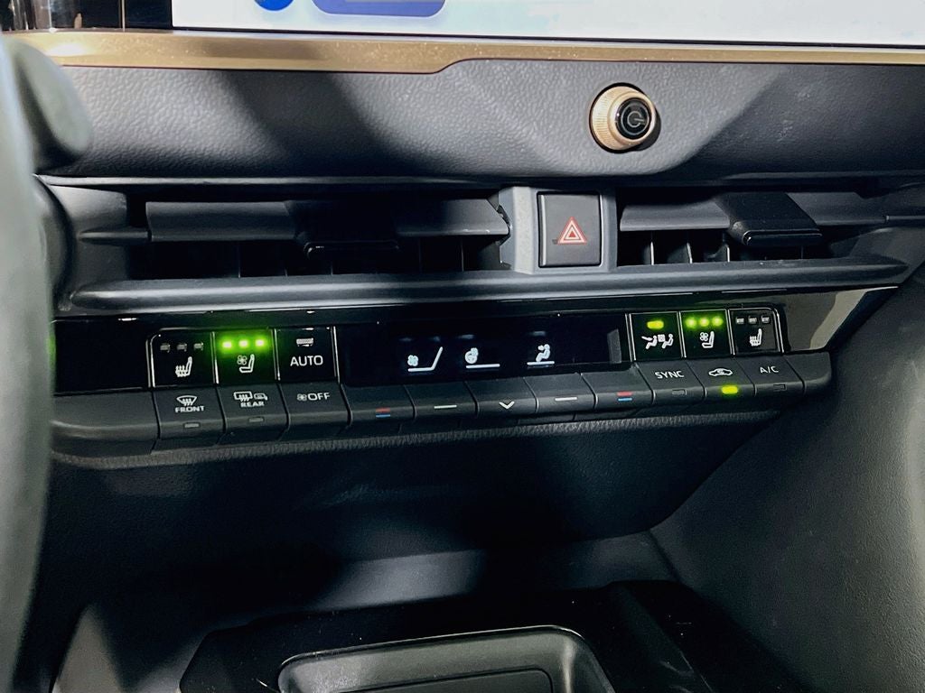 2025 Toyota Crown Signia XLE