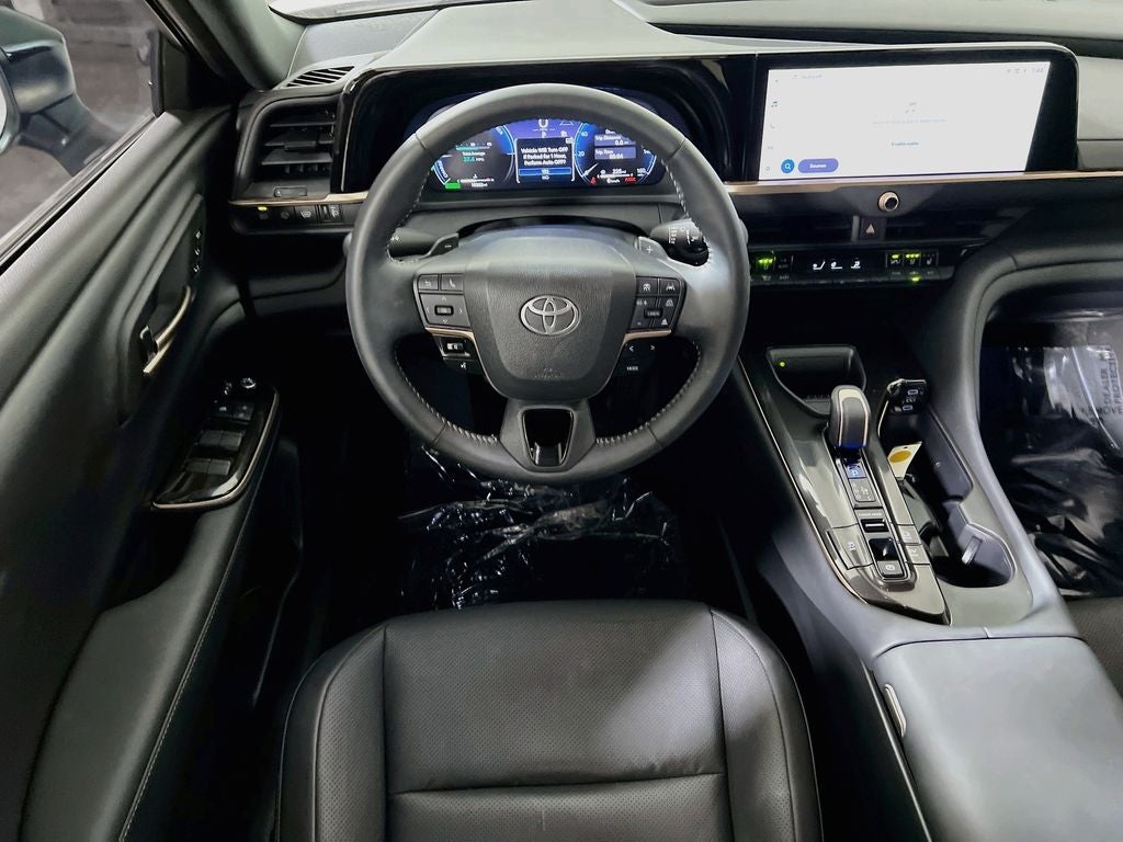 2025 Toyota Crown Signia XLE