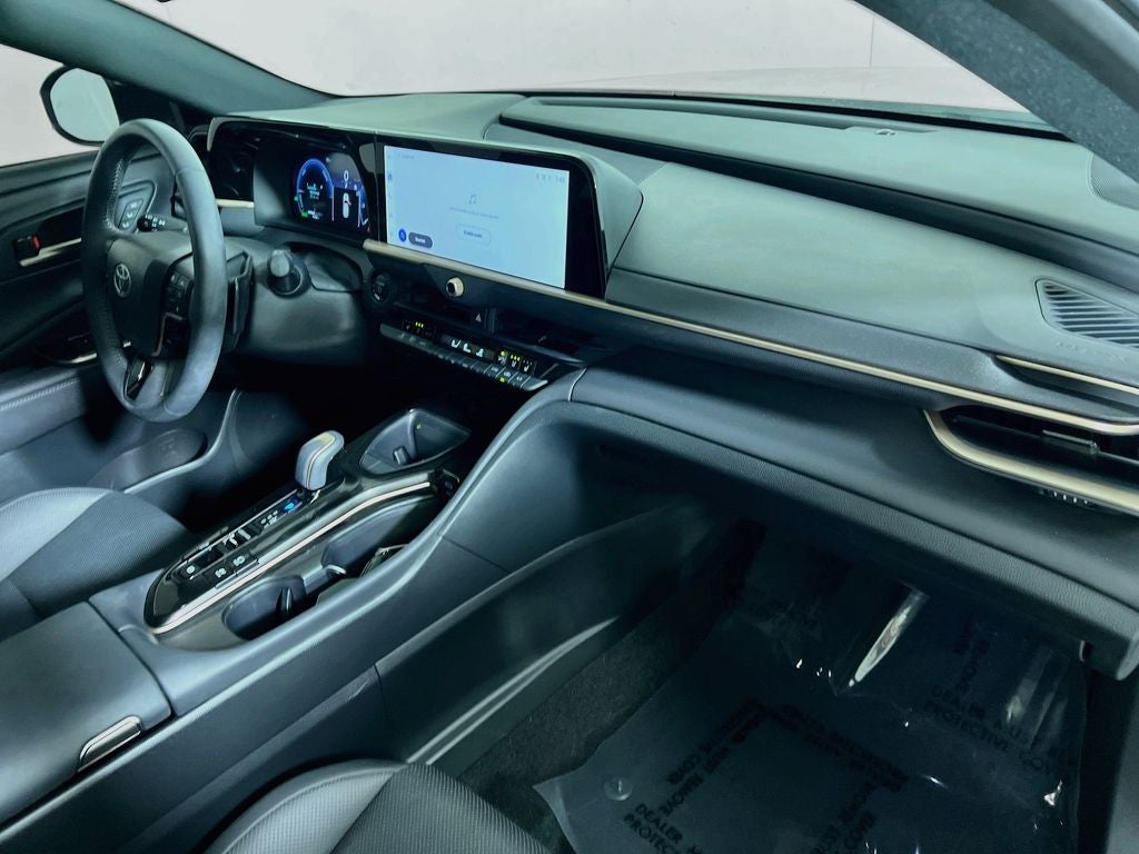 2025 Toyota Crown Signia XLE