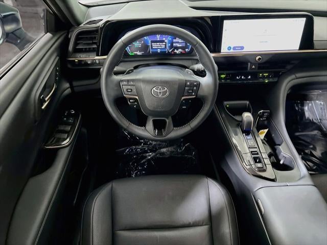 2025 Toyota Crown Signia XLE