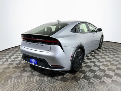 2025 Toyota Prius LE